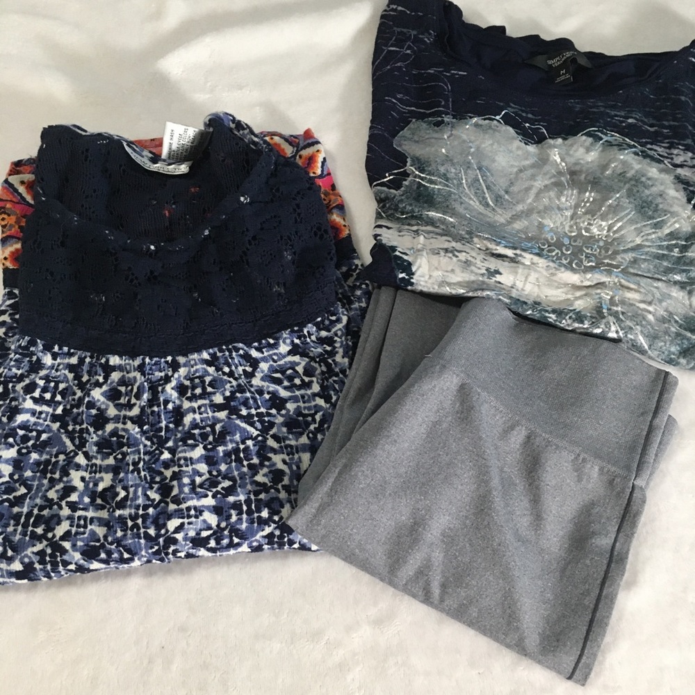 Simply Vera Vera Wang cap sleeved tee, leggings and New Directions top size S/M
